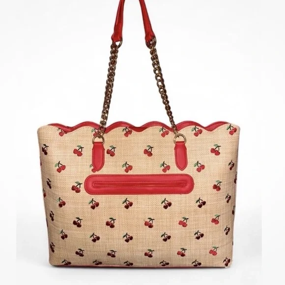 NWT Betsey Johnson wicker straw cherry tote bag new - Picture 2 of 4